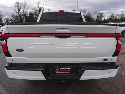 2022 Ford F-150 Lightning LARIAT