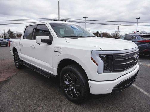 2022 Ford F-150 Lightning LARIAT