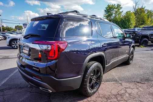 2021 GMC Acadia AT4