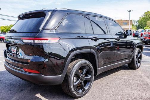 2022 Jeep Grand Cherokee Altitude