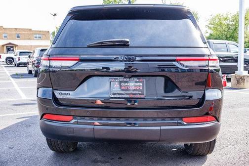2022 Jeep Grand Cherokee Altitude