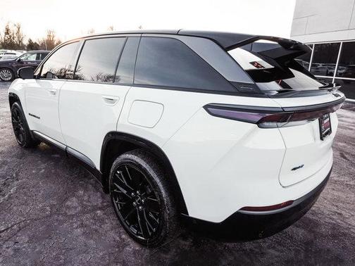 2024 Jeep Wagoneer S Launch Edition