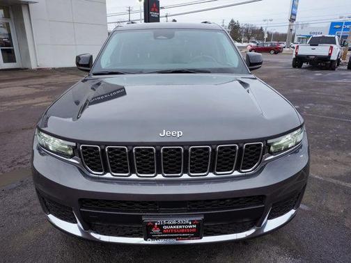 2022 Jeep Grand Cherokee L Laredo