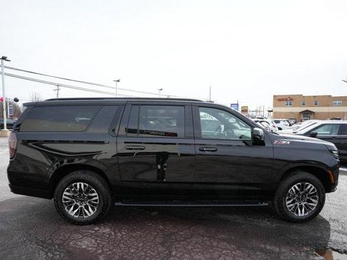 2025 Chevrolet Suburban Z71