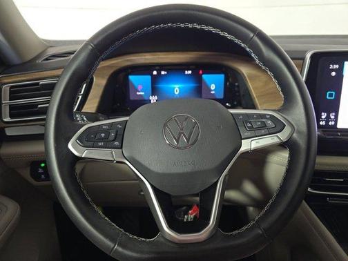 2025 Volkswagen Atlas 2.0T SE
