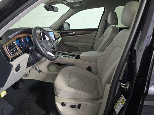 2025 Volkswagen Atlas 2.0T SE