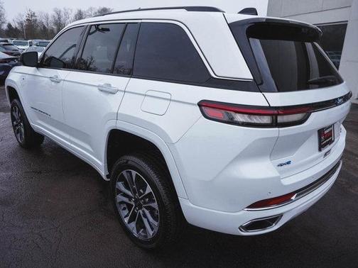 2024 Jeep Grand Cherokee 4xe Overland