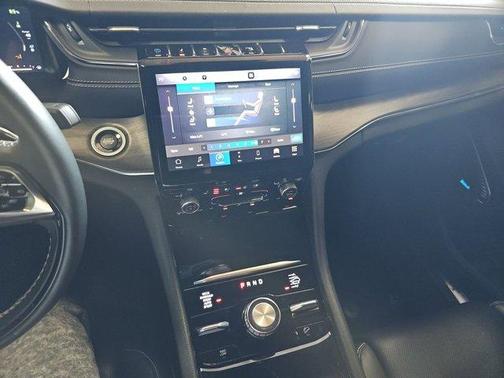 2024 Jeep Grand Cherokee 4xe Overland