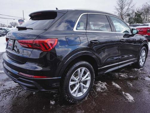 2025 Audi Q3 45 S line Premium