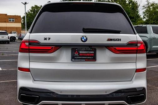2022 BMW X7 M50i