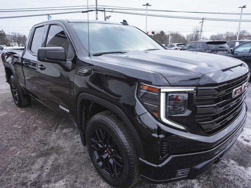 2023 GMC Sierra 1500 Elevation