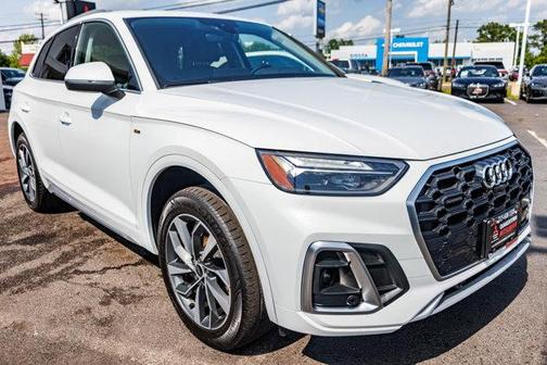 2023 Audi Q5 45 S line Premium Plus