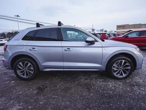 2024 Audi Q5 45 S line quattro Premium