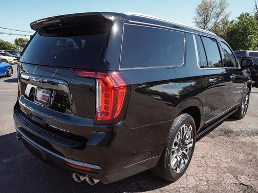 Onyx Black 2023 GMC Yukon XL Denali Ultimate