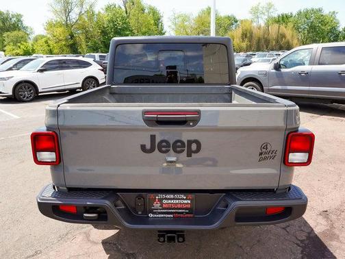Sting Gray Clearcoat 2023 Jeep Gladiator Sport
