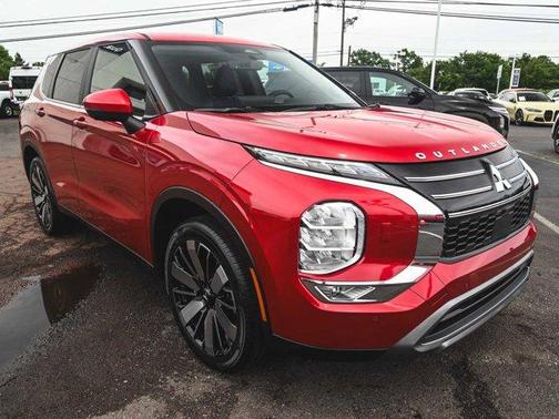 2025 Mitsubishi Outlander SE