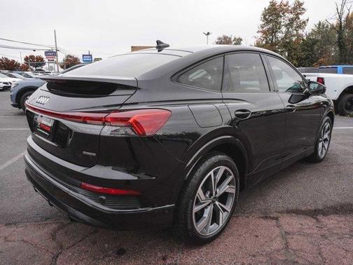 2024 Audi Q4 e-tron 55 quattro Premium