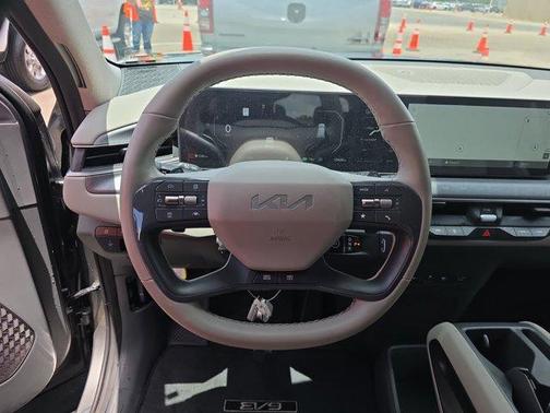 2024 Kia EV9 Wind