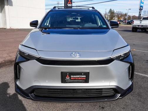 2025 Toyota bZ4X XLE