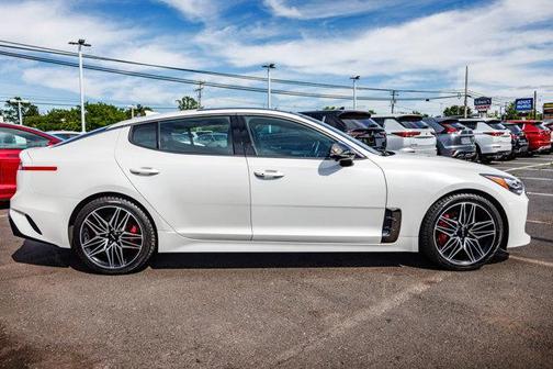 2022 Kia Stinger GT2