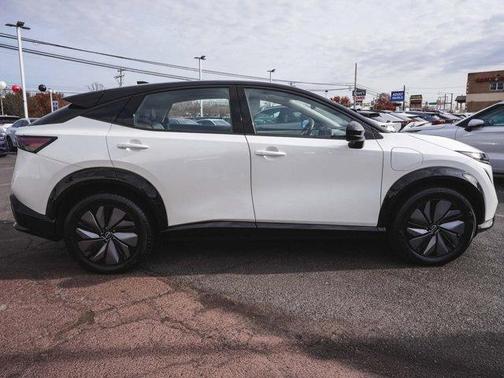 2024 Nissan ARIYA ENGAGE