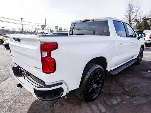 Summit White 2022 Chevrolet Silverado 1500 RST
