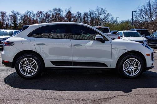 2021 Porsche Macan Base