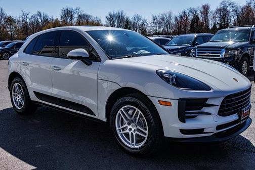 2021 Porsche Macan Base