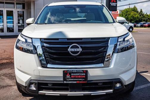 2022 Nissan Pathfinder SL