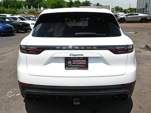 2022 Porsche Cayenne Platinum Edition