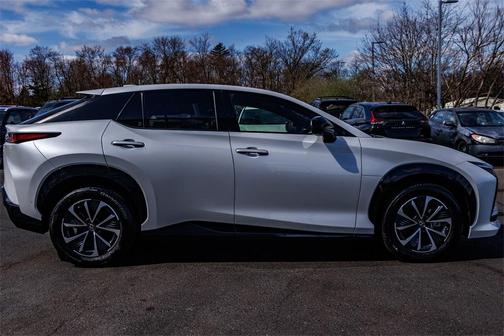 2023 Lexus RZ 450e Premium