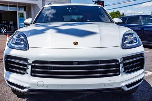 2023 Porsche Cayenne Base