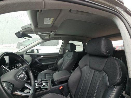 2024 Audi Q5 45 S line quattro Premium
