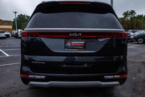 2023 Kia Carnival LX