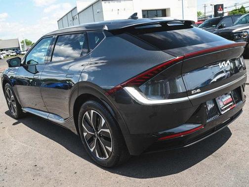 2023 Kia EV6 Wind