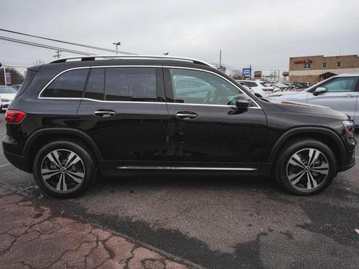 2025 Mercedes-Benz GLB 250 Base 4MATIC