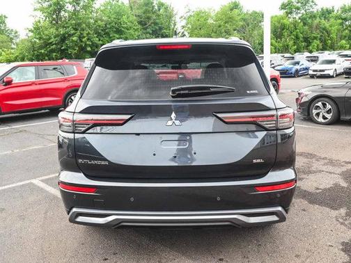 2025 Mitsubishi Outlander SEL