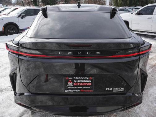 2023 Lexus RZ 450e Luxury