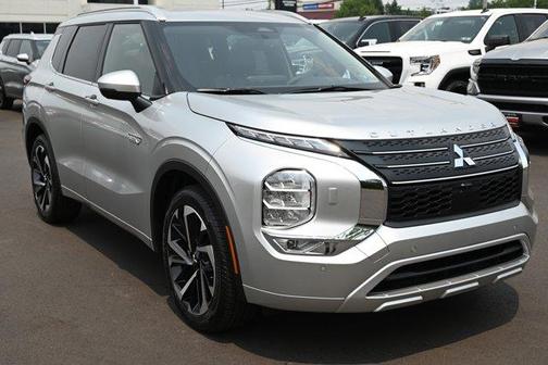 2023 Mitsubishi Outlander PHEV SEL
