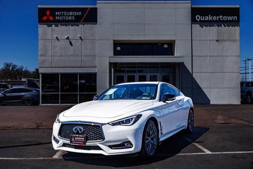 2022 INFINITI Q60 LUXE
