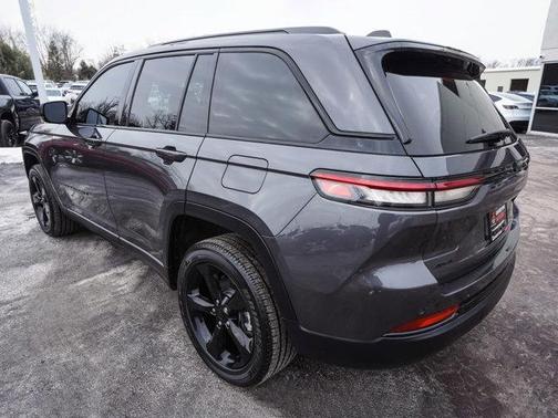 2024 Jeep Grand Cherokee Laredo