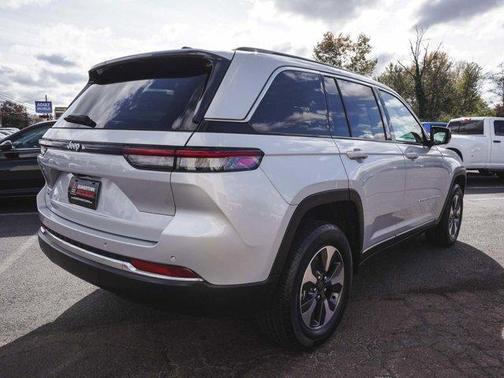 2024 Jeep Grand Cherokee 4xe Base