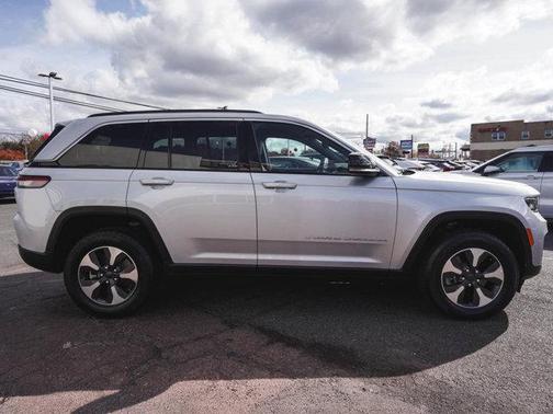 2024 Jeep Grand Cherokee 4xe Base