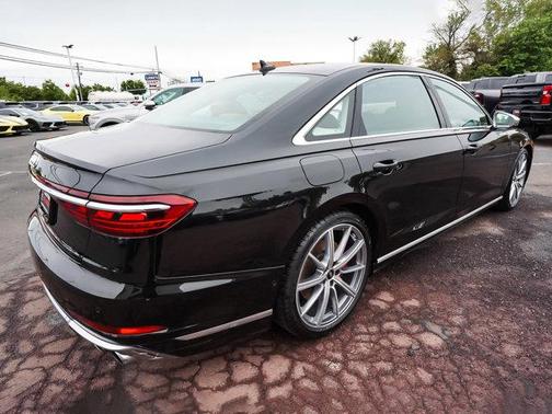 Mythos Black Metallic 2023 Audi S8 4.0T quattro