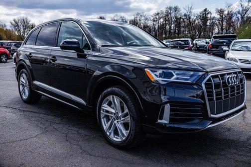 2023 Audi Q7 55 Premium