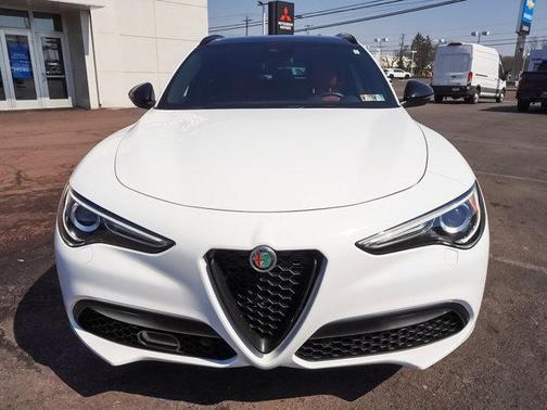 Alfa White 2023 Alfa Romeo Stelvio Veloce