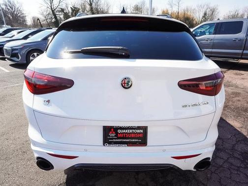 Alfa White 2023 Alfa Romeo Stelvio Veloce