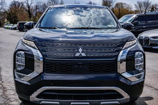 2022 Mitsubishi Outlander SE