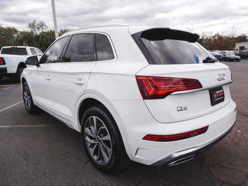 2022 Audi Q5 45 S line Premium Plus