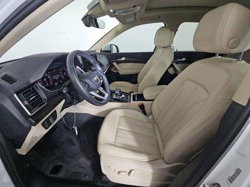 2022 Audi Q5 45 S line Premium Plus